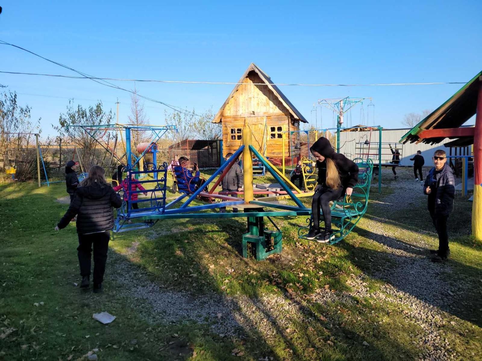 ворота карпат 酒店 Dilyatyn